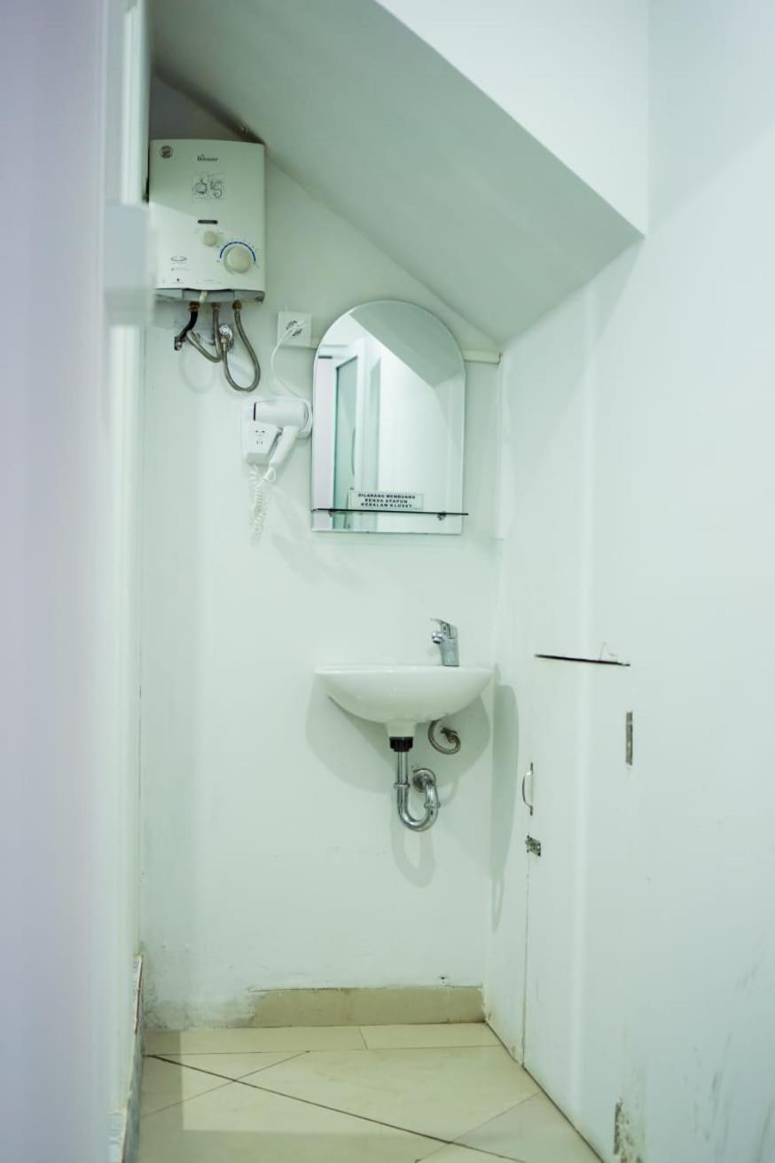 Kareem Syariah Hostel Bukittinggi Buitenkant foto